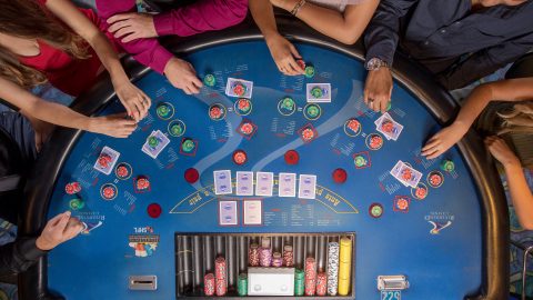 Ultimate Texas Hold 'Em